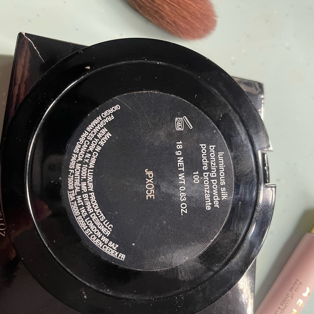 Giorgio Armani Radiant Bronzer 100 - Picture 4 of 5